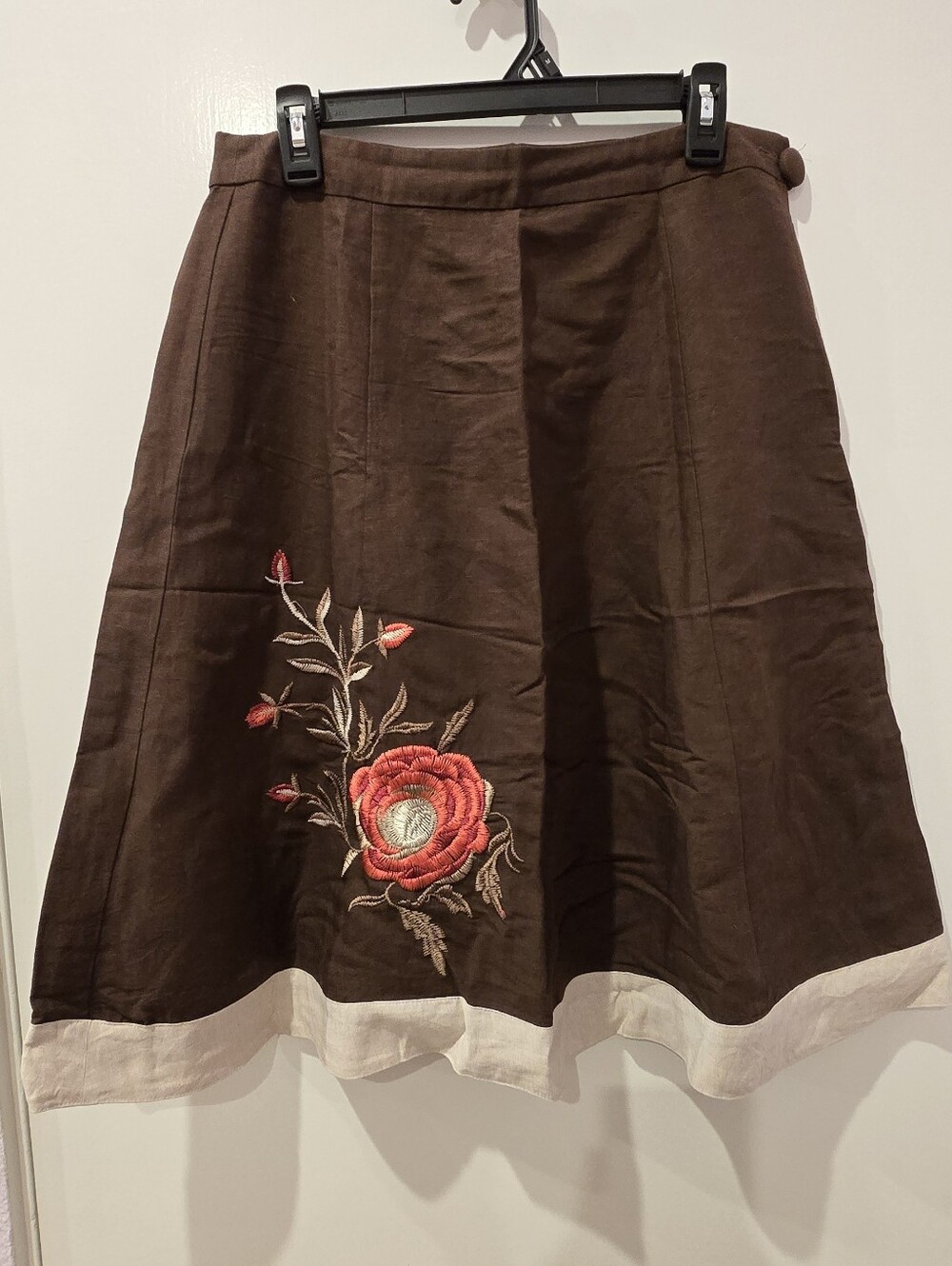 Van Heusen Brown Linen / Rayon Skirt with Cream Hem and Red Floral Embroidery